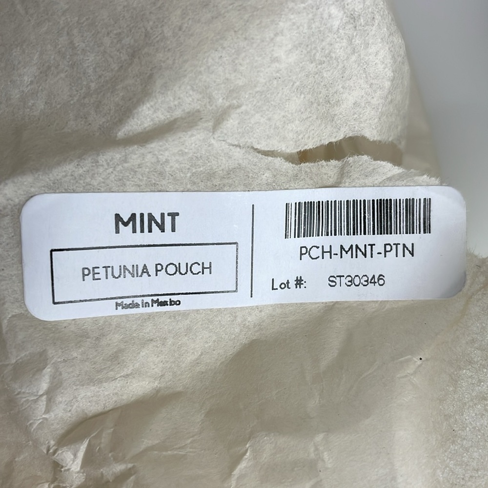 Portland leather petunia pouch new with tag mint color - Picture 3 of 4